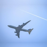 Ein großer Kostenfaktor bei Pauschalreisen sind die Flüge - Flexibilität spart hier bares Geld. (Foto: Hannes P Albert/dpa/dpa-tmn)