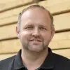 Wir arbeiten hier in der Region, für Menschen aus der Region – deshalb ist uns auch eine starke regionale Zeitung wichtig. Die FLZ schafft Nähe und informiert die Menschen vor Ort über das, was unsere Region bewegt.