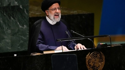 Irans Präsident Ebrahim Raisi spricht bei der 78. Sitzung der Generalversammlung der Vereinten Nationen im UN-Hauptquartier. (Foto: Seth Wenig/AP)