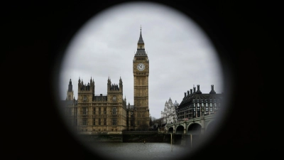 London im Blick: In Berlin geht es um die deutsch-britische Wirtschaftsbeziehung. (Archivbild)  (Foto: Matt Dunham/AP/dpa)