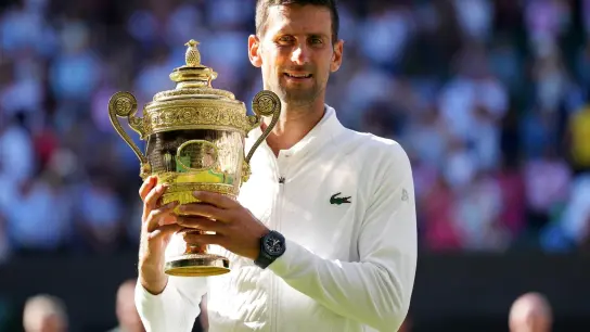 Novak Djokovic ist seit 28 Spielen in Wimbledon ungeschlagen. (Foto: Zac Goodwin/PA Wire/dpa)
