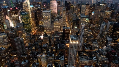 Die Skyline von Manhattan mit ihren vielen Bürotürmen. Ein ungewöhnlich starkes Erdbeben und mehrere Nachbeben hatten erschüttert. (Foto: Gregor Fischer/dpa)