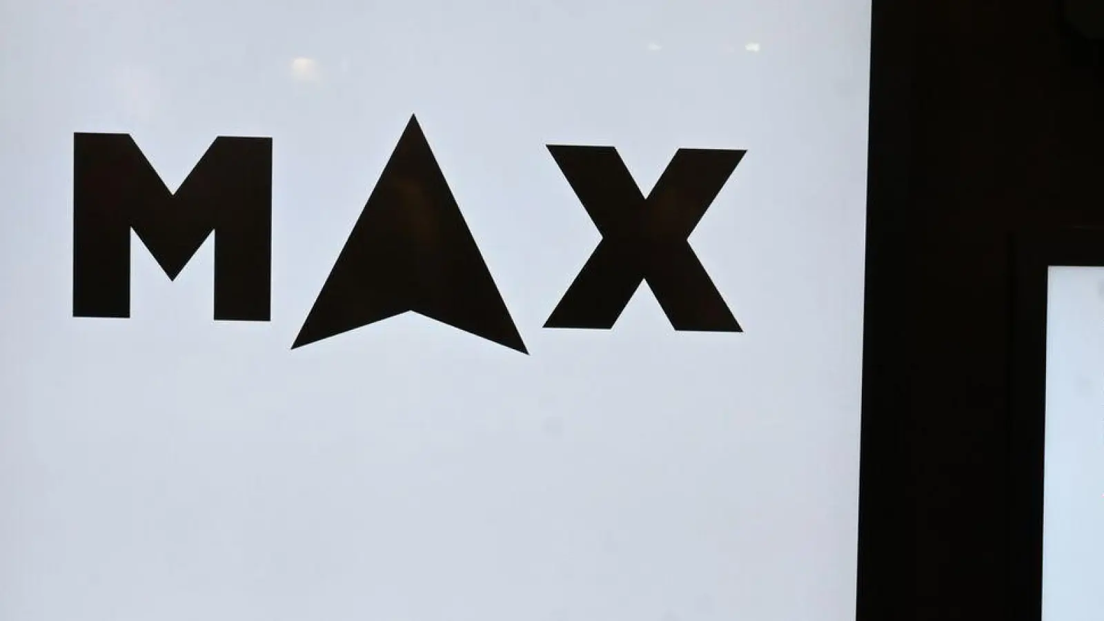 Die BVG und die Hamburger Hochbahn kooperieren bereits bei der gemeinsamen Mobilitätsplattform Max. Die Zusammenarbeit soll nun auch bei anderen Themen intensiviert und auf mit der Münchner Verkehrsgesellschaft erweitert werden. (Archivbild) (Foto: David Hammersen/dpa)