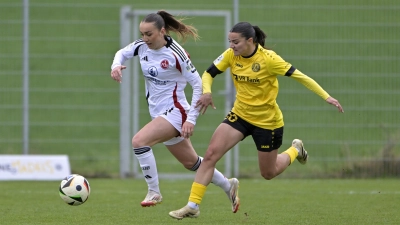 Zurück von der Länderspielreise mit der Albanischen Nationalelf: Djellza Istrefaj (rechts, mit der Nürnbergerin Lara Meroni). (Foto: Martin Rügner)