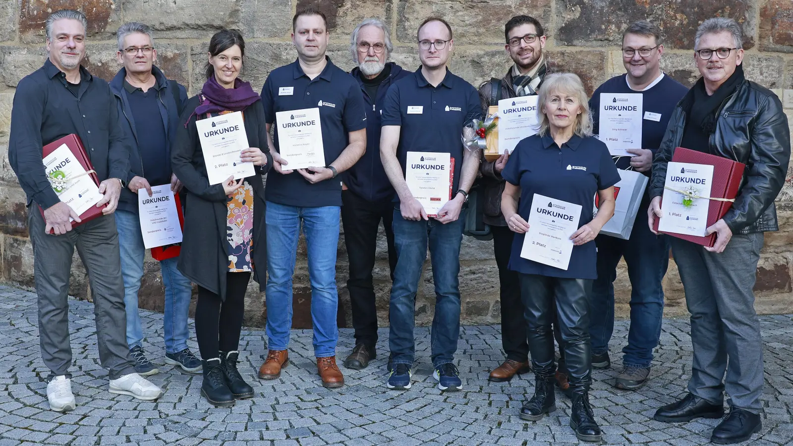 Ausgezeichnet (von links): Ralph Engelhardt, Hans-Martin Falk, Stephanie Forkel, Matthias Bayer, Hermann Waltz, Torsten Christ, Simon Rosenbauer, Sieglinde Hankele, Jörg Schreier und Klaus-Peter Richter. (Foto: Günther Holzinger)