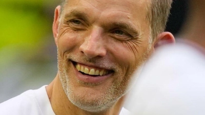 Thomas Tuchel lächelt wieder. (Foto: Rebecca Blackwell/AP/dpa)