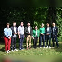 Gemeinsam für den Naturpark Frankenhöhe (von links): Johanna Sieger, Christian von Dobschütz, Matthias Schwarz, Jürgen Ludwig, Renate Hans, Elisabeth Stammler, Marco Meier und Benjamin Krauthahn.  (Foto: Manfred Blendinger)