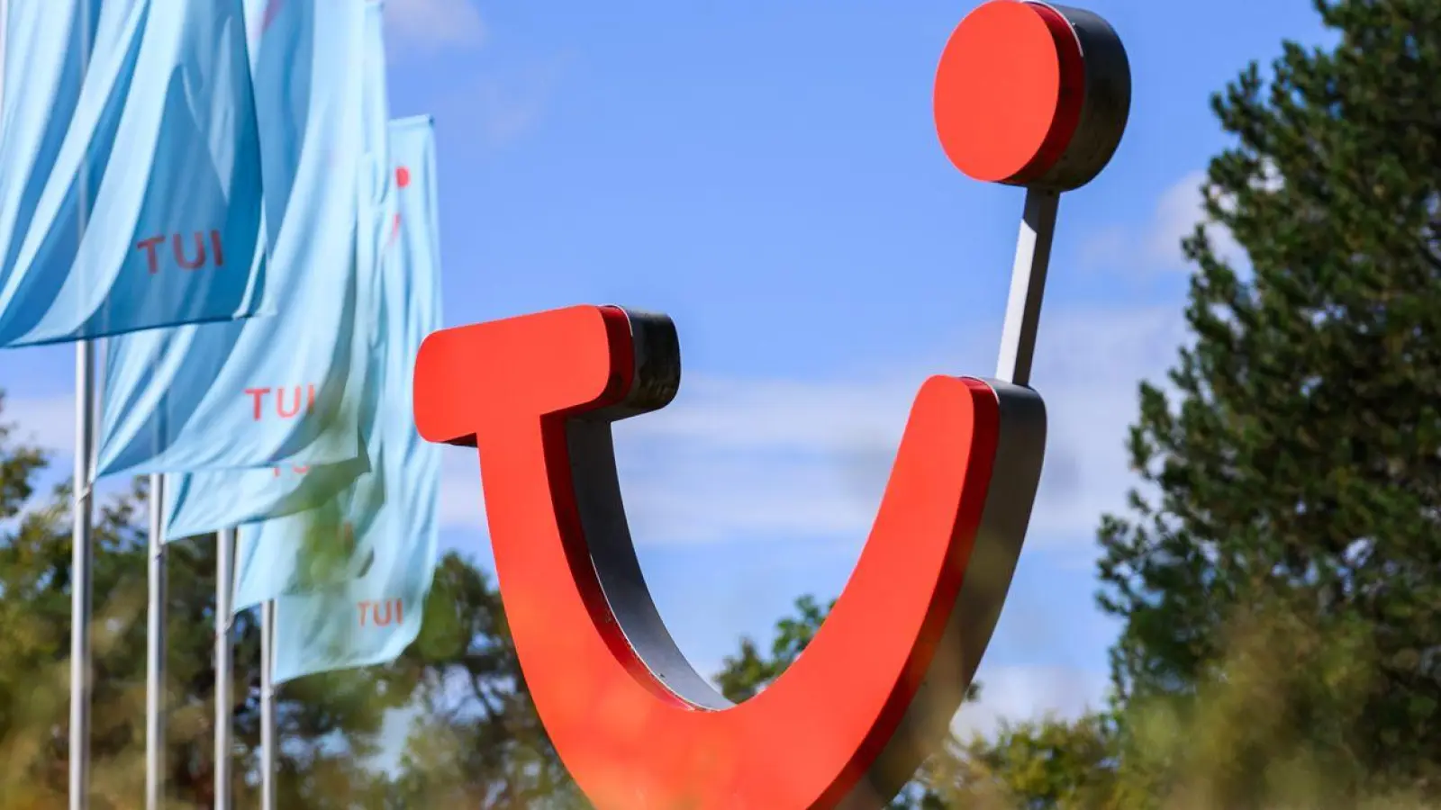Tui fordert eine Reform des Reisesicherungsfonds. (Symbolbild)  (Foto: Julian Stratenschulte/dpa)