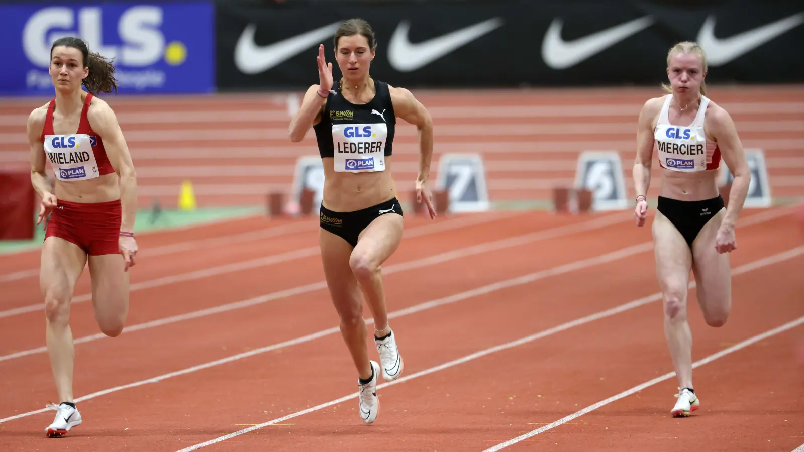 Voll konzentriert über 60 Meter: Amelie-Sophie Lederer. (Foto: Theo Kiefner)