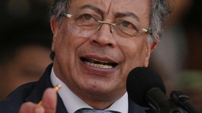Der kolumbianische Präsident Gustavo Petro ist von der US-Regierung sanktioniert worden. (Foto: Ivan Valencia/AP/dpa)