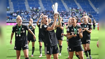 Titelverteidiger im Supercup: die Fußballerinnen des FC Bayern. (Archivbild)   (Foto: Uli Deck/dpa)