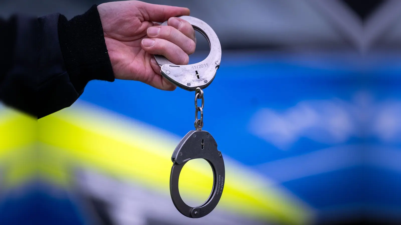 In Unterfranken befindet sich ein 54-Jähriger nach einer Gewalttat in Untersuchungshaft. (Symbolbild) (Foto: Soeren Stache/dpa)