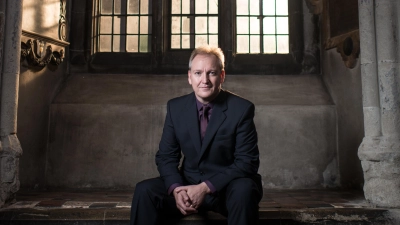 „„Wir wollen die Musik lebendig wiedergeben und lebendig halten”: Nigel Short, der Leiter des Tenebrae Choir. (Foto: Chris O'Donovan)