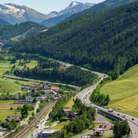 Befürchtete Staus durch vorgezogene Fahrten über den Brenner sind weitgehend ausgeblieben.  (Foto: Peter Kneffel/dpa)
