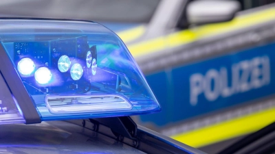 Die Polizei stoppte das Vorhaben des Mannes und machte einen Atemalkoholtest. (Symbolbild) (Foto: Daniel Karmann/dpa)