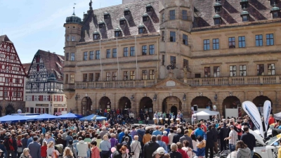 Die Stadtmosphäre in Rothenburg steht in diesem Jahr unter dem Motto „Rothenburg vereint!”. (Foto: Stadt Rothenburg)
