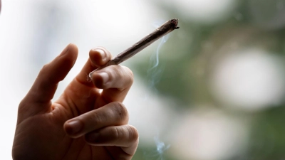Die Ampel-Parteien wollen 2023 Cannabis zu Genusszwecken legalisieren. (Foto: Fabian Sommer/dpa)