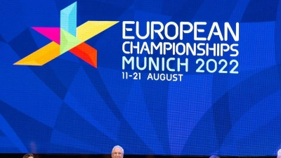 Marion Schöne (l-r), Joachim Herrmann, Juliane Seifert und Dieter Reiter stehen bei der Eröffnung der European Championships 2022 auf der Bühne. (Foto: Sven Hoppe/dpa/Archivbild)
