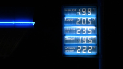 Die Tankstellen warteten nicht bis zum Mittwoch, um die Preise nach dem Auslaufen des Tankrabatts zu erhöhen.  (Foto: Manfred Blendinger)