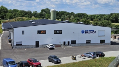 Der Umzug ist vollendet, der neue Uffenheimer Bauhof bereits in Betrieb. Am Samstag haben Bürgerinnen und Bürger dann die Möglichkeit, alle Abteilungen und das Gebäude kennenzulernen. (Foto: Thomas Siebert)