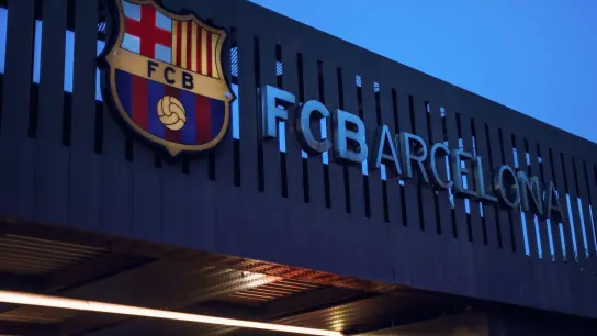 Der FC Barcelona will einen weiteren Anteil an seinen Fernsehrechten verkaufen. (Foto: Matthias Oesterle/dpa/Archivbild)