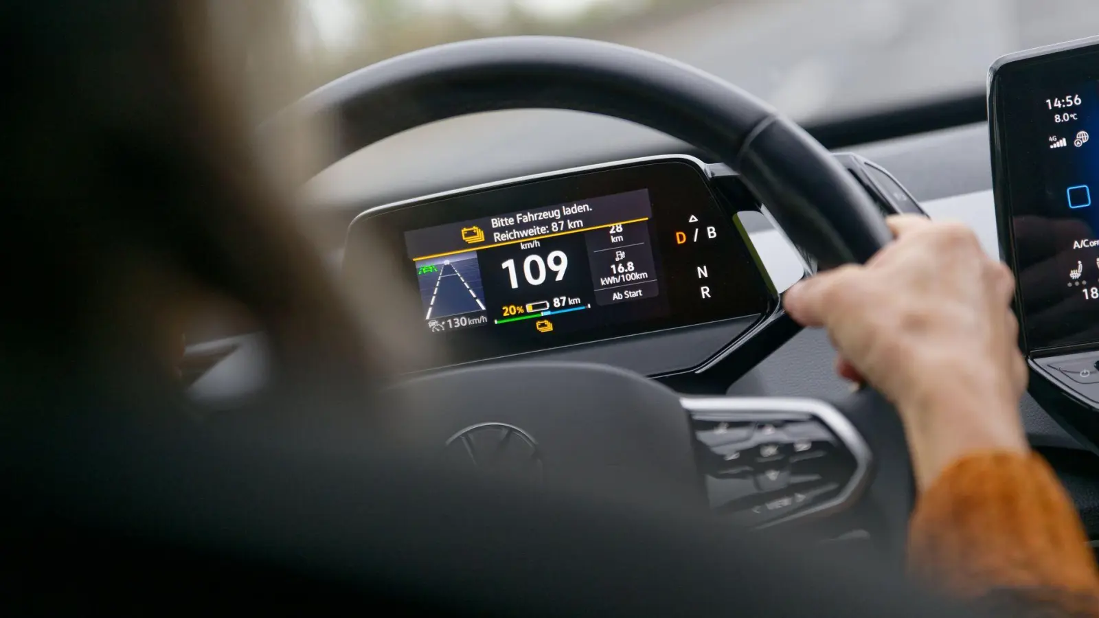 Neu ist seit dem 1. Juli, dass das E-Auto, das als Dienstwagen genutzt werden soll, einen Bruttolistenpreis von bis zu 100.000 Euro haben darf, ohne an Steuervorteil einzubüßen. (Foto: Henning Kaiser/dpa/dpa-tmn)