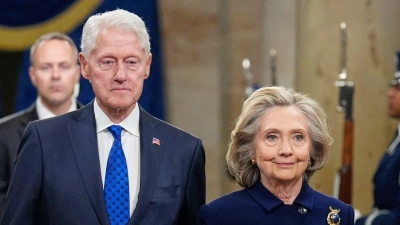 Lange weigerten sie sich, doch nun werden die Clintons vor dem Kongress aussagen. (Archivbild) (Foto: Melina Mara/Pool The Washington Post/dpa)