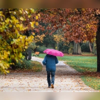 Das Wetter soll am Wochenende wechselhaft werden. (Symbolbild) (Foto: Daniel Vogl/dpa)
