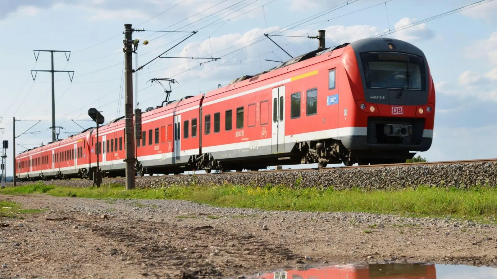 Reisende zwischen Ansbach und Nürnberg müssen in der ersten Augusthälfte mit Ausfällen rechnen. (Symbolbild: Johannes Hirschlach)