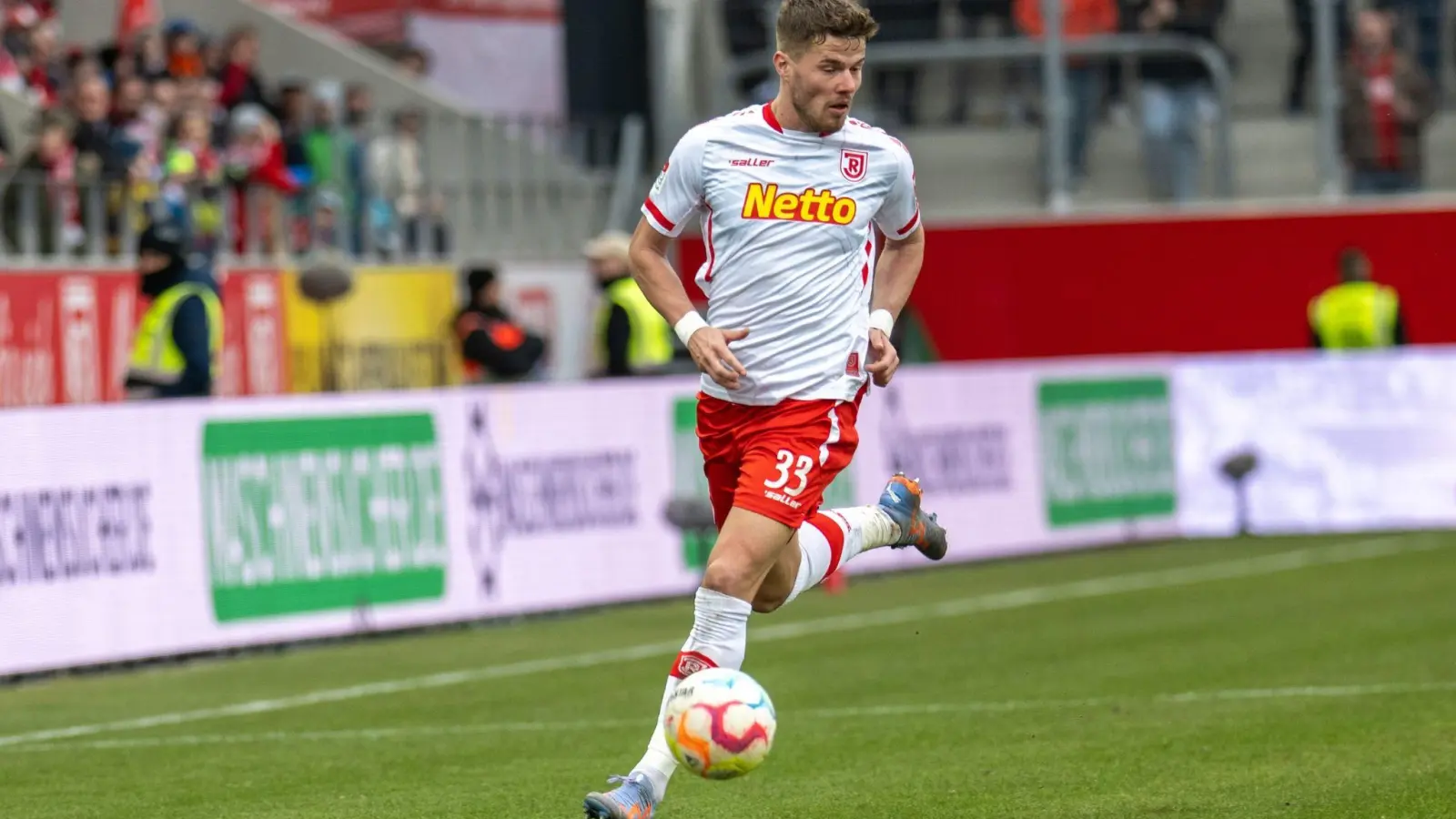 Jan Elvedi wechselt zum 1. FC Kaiserslautern. (Foto: Ulrich Gamel/Kolbert-Press/dpa)