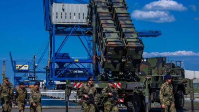 Ein Patriot-Flugabwehrsystem bei einer Bundeswehrübung - in dem System sind auch Vincorion-Komponenten verbaut. (Foto: Jens Büttner/dpa)