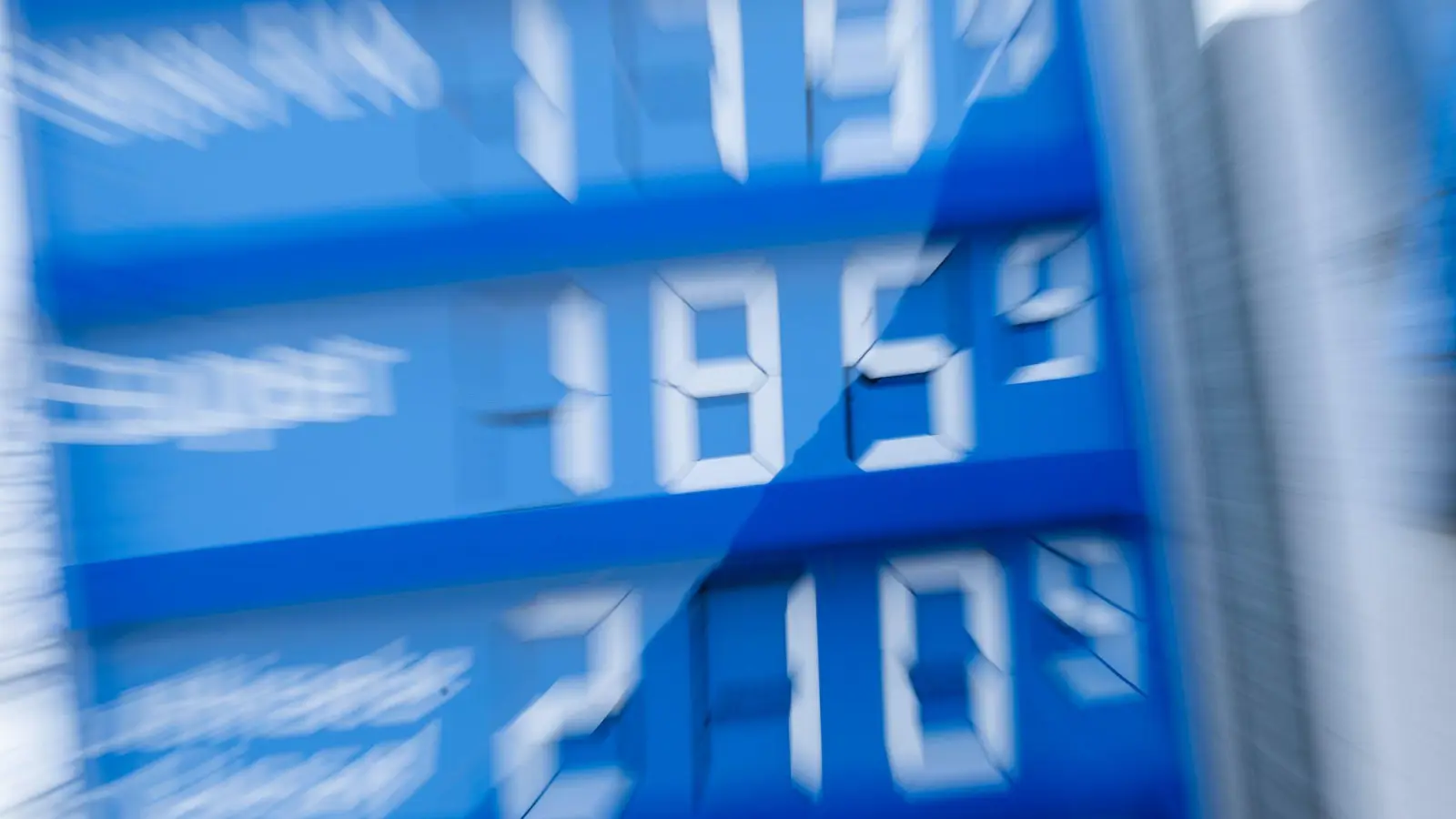 Die SPD-Seeheimer werfen Tankstellen vor, ihre Preise unbegründet zu erhöhen.  (Foto: Peter Kneffel/dpa/dpa-tmn)