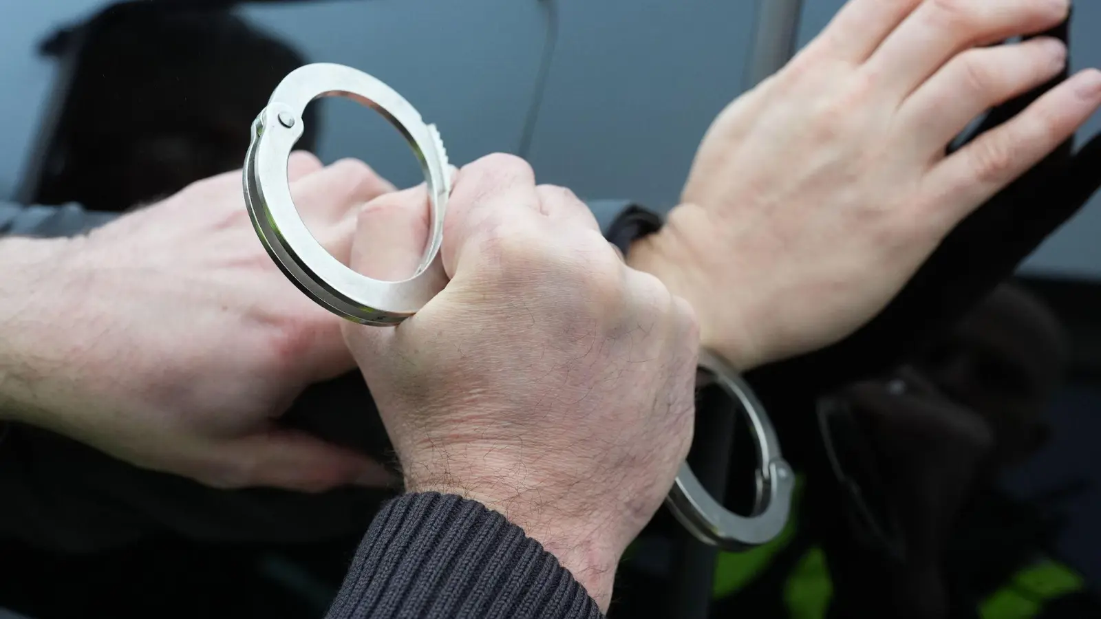 Der 35 Jahre alte Verdächtige sitzt nun in Untersuchungshaft. (Symbolbild) (Foto: Marcus Brandt/dpa)