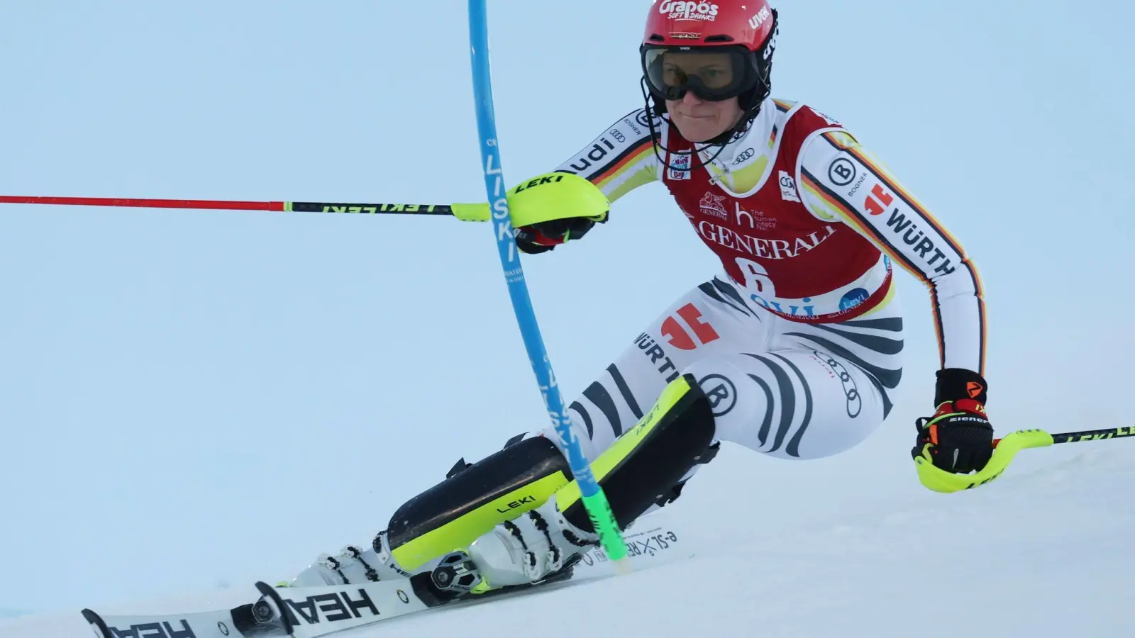 Erneut Vierte im Slalom: Lena Dürr. (Foto: Alessandro Trovati/AP/dpa)