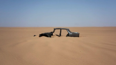 Seit 2014 sind laut IOM mehr als 5600 Migrantinnen und Migranten in der Sahara umgekommen oder verschollen (Symbolbild). (Foto: Jerome Delay/AP/dpa)