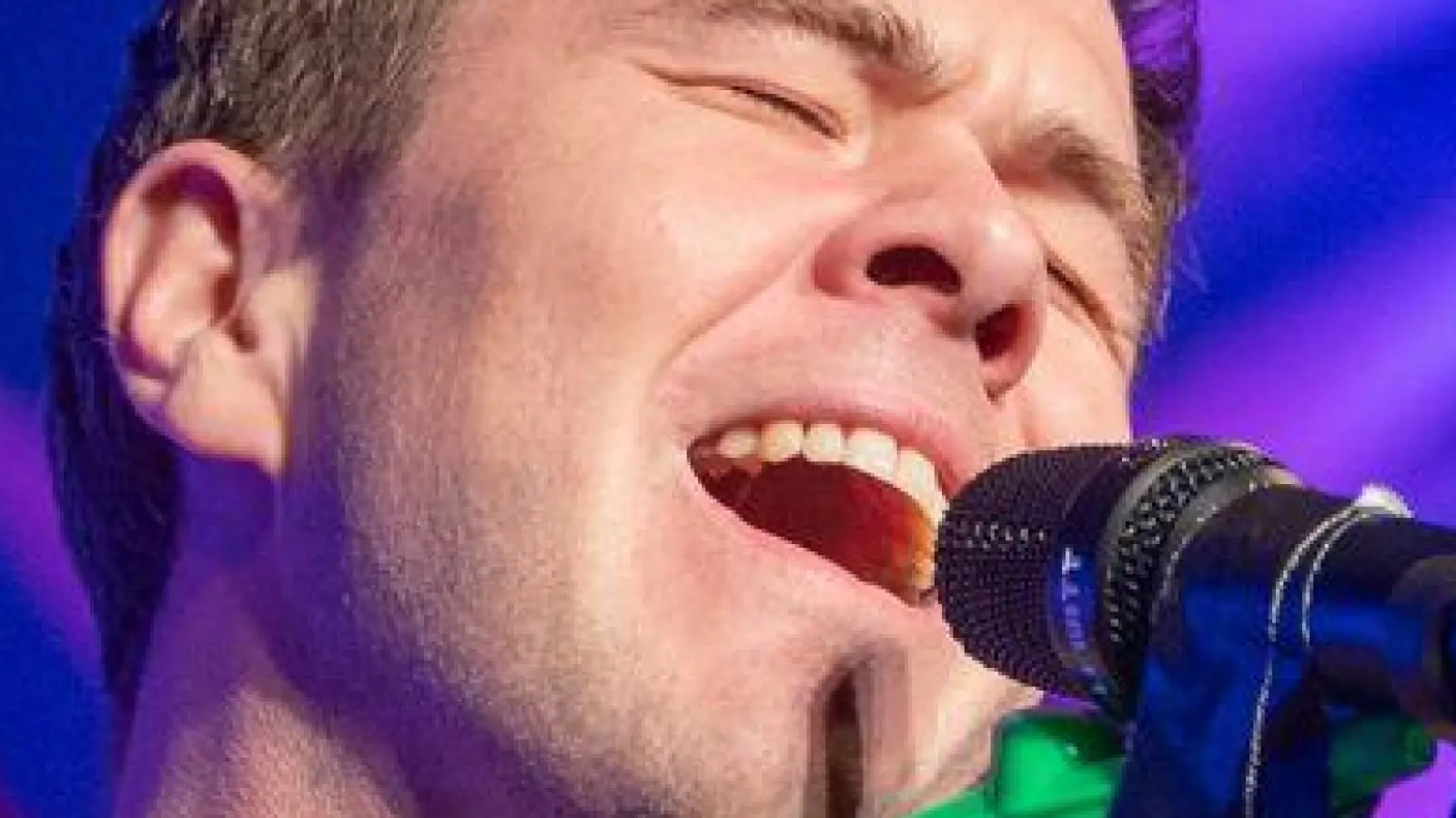 Auf den Skihütten wurde Oimaras Hit „Wackelkontakt“ rauf und runter gespielt - auch auf der Wiesn? (Archivbild) (Foto: Leonie Asendorpf/dpa)