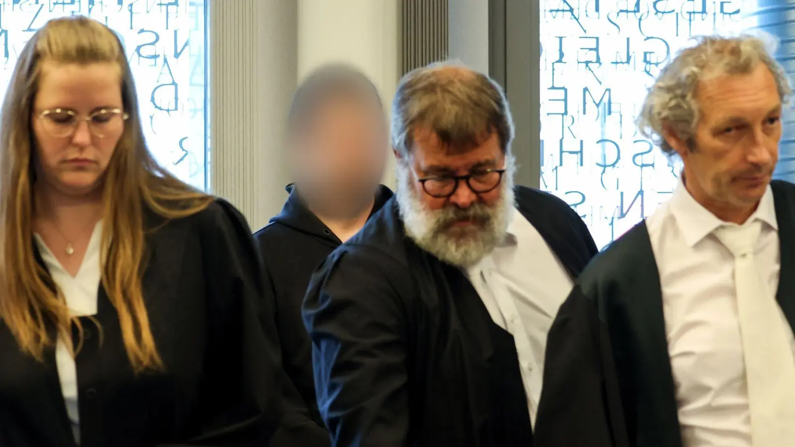 Das Gericht stellte die besondere Schwere der Schuld fest. (Foto: Christoph Reichwein/dpa)