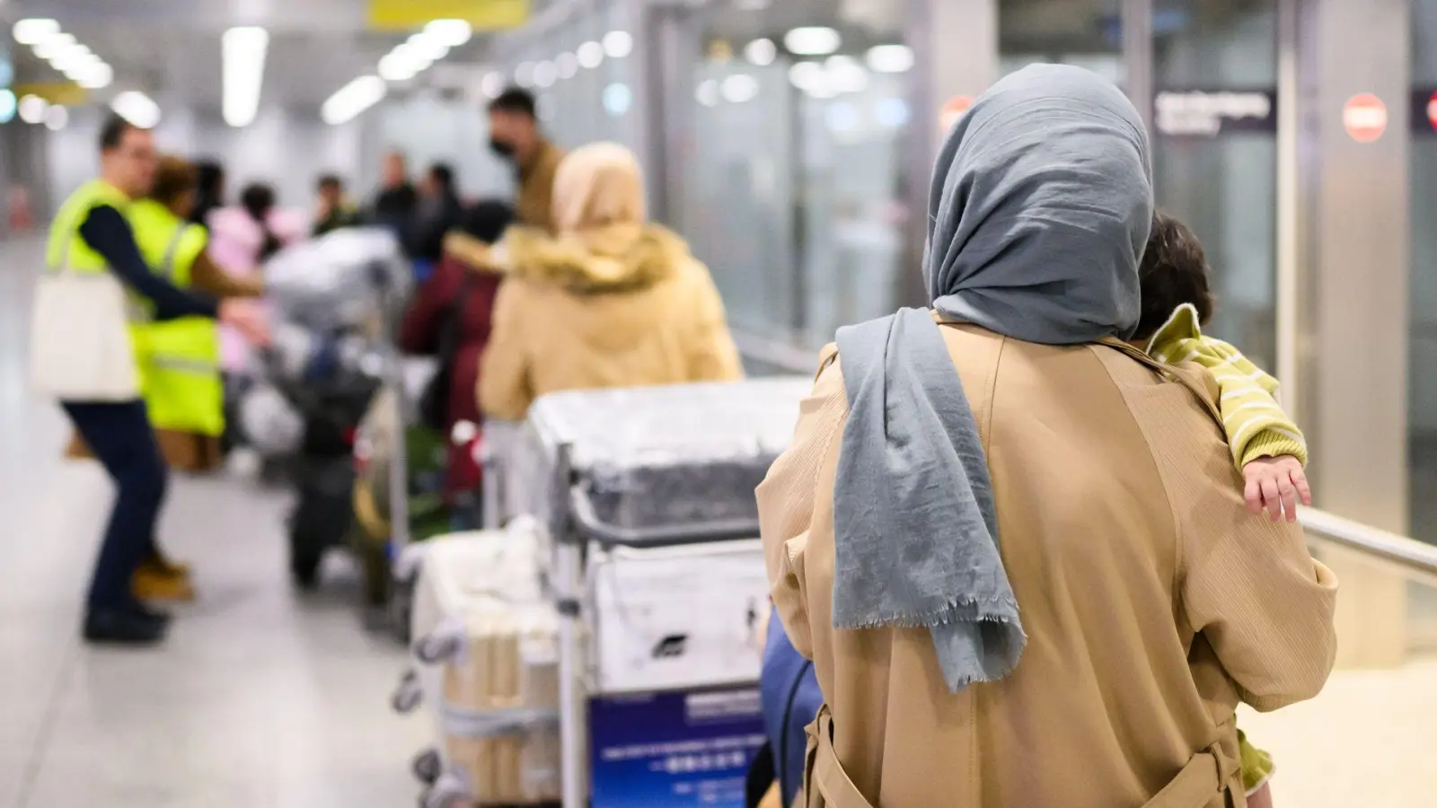 Jahrelang haben die Geflüchteten in Pakistan auf eine Einreiseerlaubnis für Deutschland gewartet. (Archivbild) (Foto: Julian Stratenschulte/dpa)