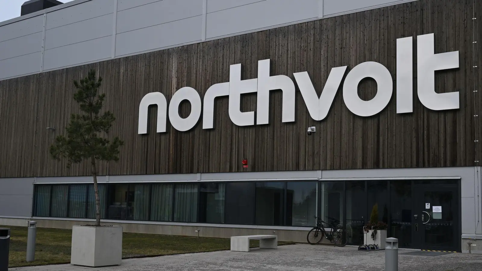 Mehrere Angebote sind laut Insolvenzverwalter Mikael Kubu mittlerweile für Northvolt eingegangen. (Archivbild) (Foto: Britta Pedersen/dpa)