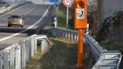 Rund 17.000 Notrufsäulen gibt es an den Autobahnen. (Archivbild) (Foto: Michael Bahlo/GDV DL/dpa-tmn)