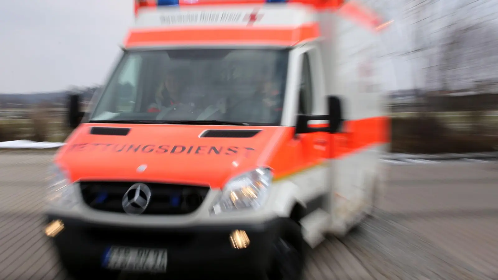 Alle Verletzten wurden in Krankenhäuser gebracht. (Symbolbild) (Foto: Stephan Jansen/dpa)