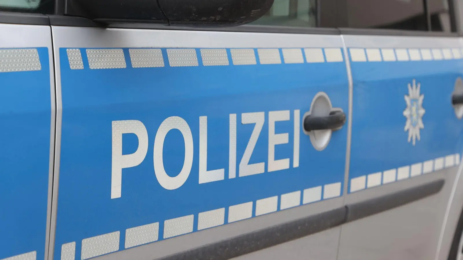 Nach einem extremen Schockanruf im oberfränkischen Hof warnt die Kriminalpolizei davor, sich am Telefon unter Druck setzen zu lassen. (Symbolbild) (Foto: Bodo Schackow/dpa)