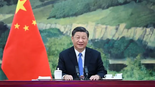 Der chinesische Präsident Xi Jinping bei einem Videogespräch. (Foto: Xie Huanchi/XinHua/dpa)