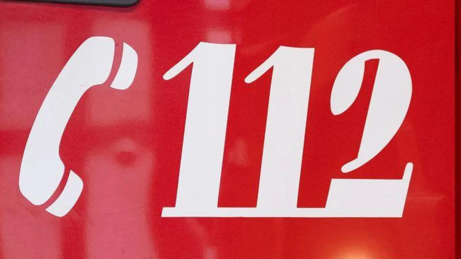 Die Feuerwehr muss in einer Sauna löschen (Symbolbild). (Foto: Niklas Treppner/dpa)