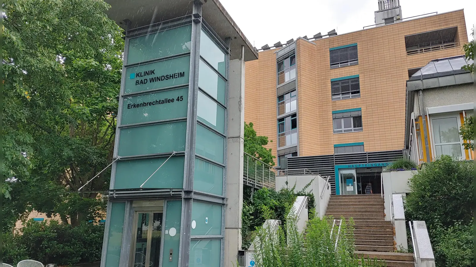 Neue Pläne für die Klinik in Bad Windsheim werden aktuell im Landratsamt besprochen und geprüft: „Super MVZ” und „Lehrkrankenhaus” sind zwei Stichworte (Foto: Katrin Merklein)