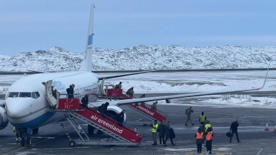 Bundeswehr-Team kommt abends auf Grönland an (Foto: Julia Wäschenbach/dpa)