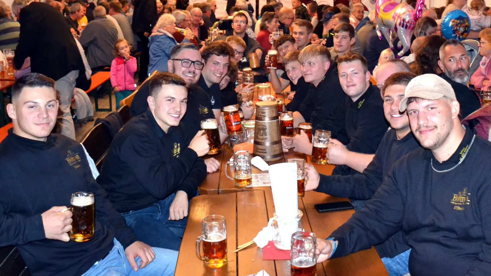 Insbesondere die Unternesselbacher Ortsburschen freuen sich auf die beliebte Kerwa. Feiern Sie mit! (Foto: Gudrun Schwarz-Köhler)