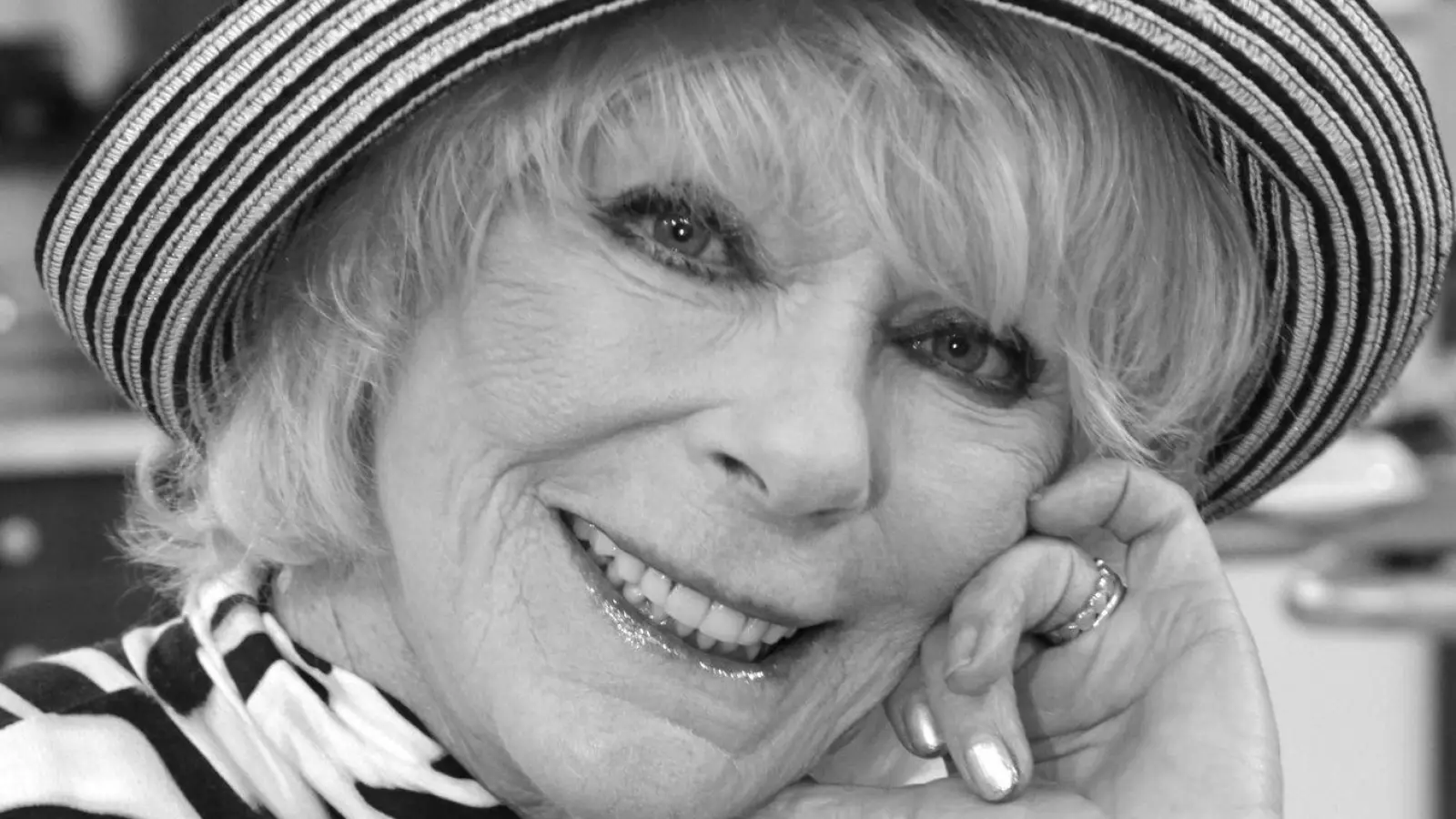 Mit einer Miss-Wahl im Italienurlaub fing die unglaubliche Karriere von Elke Sommer an. (Archivbild) (Foto: Ulrich Perrey/dpa)