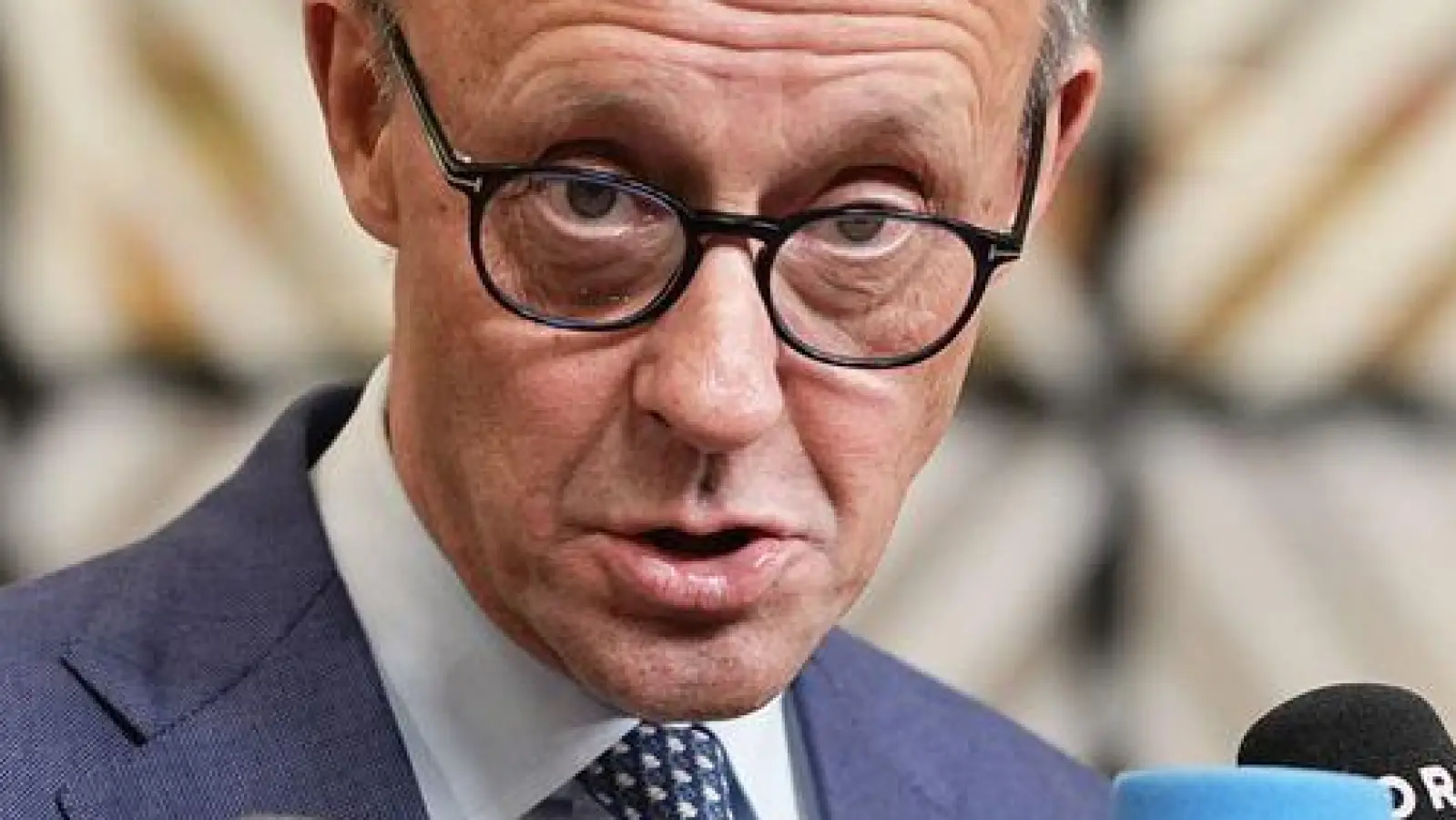 Bundeskanzler Merz: Europa muss seine Verteidigungsfähigkeit und wirtschaftliche Wettbewerbsfähigkeit stärken. (Foto: Michael Kappeler/dpa)