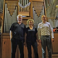 Gestalteten den ökumenischen Orgelspaziergang (von links): Kirchenmusikdirektor Friedrich Meyer, Ulrike Koch und Regionalkantor Thorsten Rascher.  (Foto: Elke Walter)